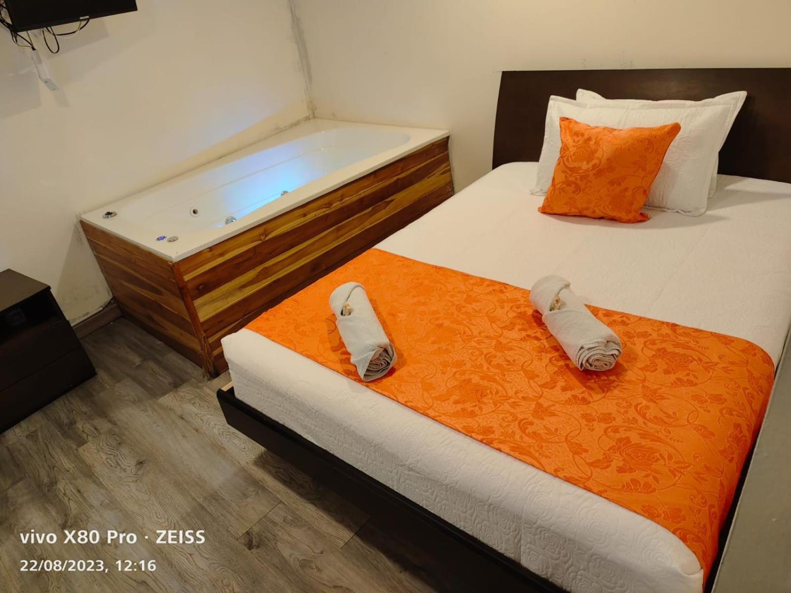 Hotel Kristal Ferial Μπογκοτά Εξωτερικό φωτογραφία